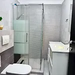 By Casa Del Mar