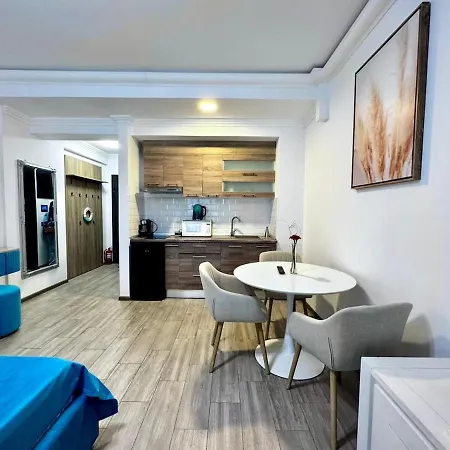 By Casa Del Mar Mamaia